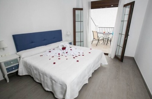 Nerja City Centre Hostel | Hostal Boutique Bajamar