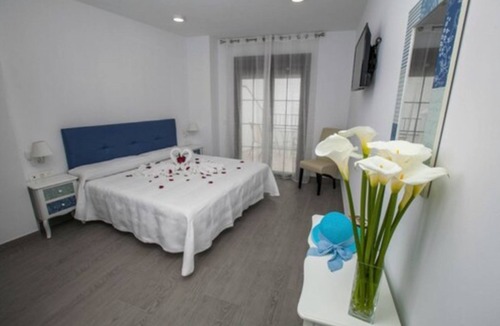 Nerja City Centre Hostel | Hostal Boutique Bajamar