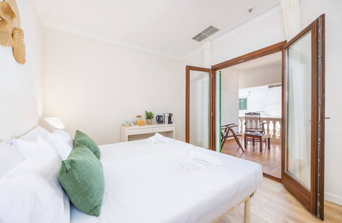 Canyamel Apartment | Hostal Boutique Canyamel - 107 Double Room with Private Terrace, Wi-Fi, and Air Conditioning