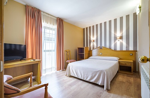 Meco Hostel | Hostal Don Juan