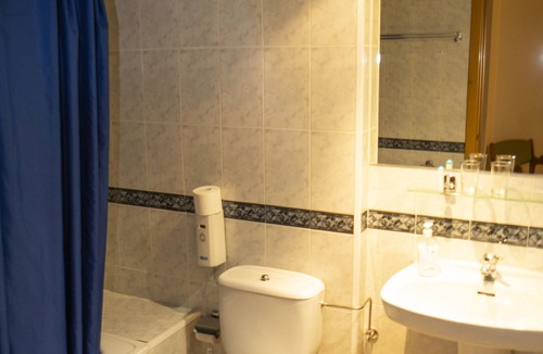 Las Navas Del Marques Apartment | HOTEL MAXIMUS