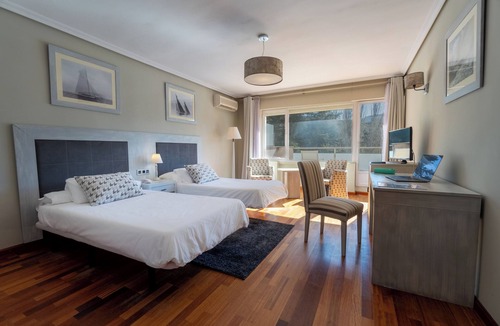 Los Angeles de San Rafael Hotel | Hotel Náyade