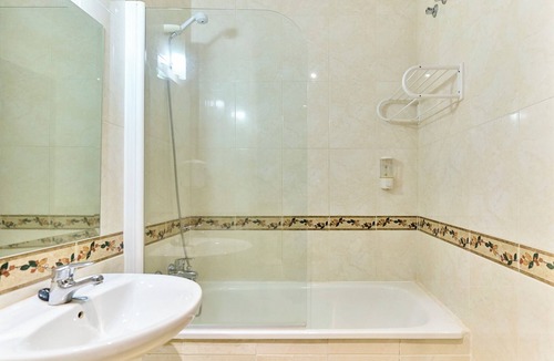 Villamayor Hotel | Hotel Villamayor by gaiarooms