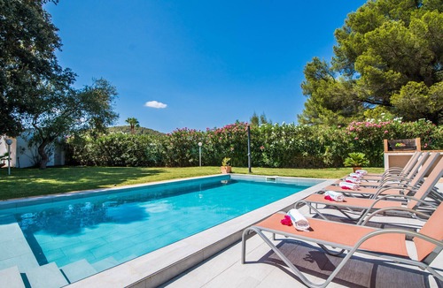 Crestatx Ski Chalet | House with pool Casa Encinar in Mallorca