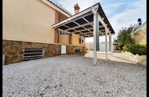 Los Arenales del Sol House | House with private pool
