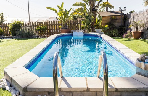 Premia de Dalt House | House with sea views, garden and pool