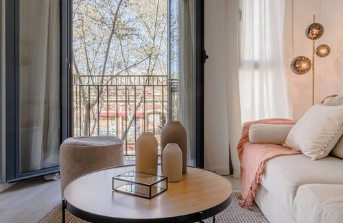 Embajadores Apartment | Housing El Rastro by Sharing Co