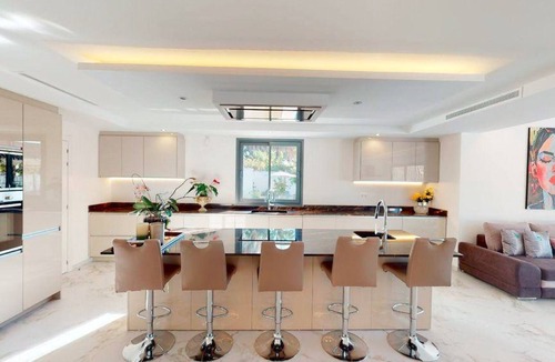 Atalaya-Isdabe Ski Chalet | Impressive 4 bedroom villa in Atalaya Isdabe