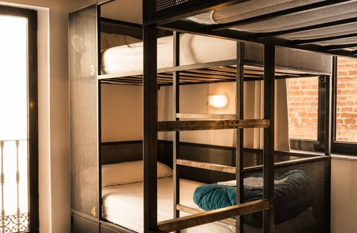 Historical Center Hostel | JOY Setas Coworking