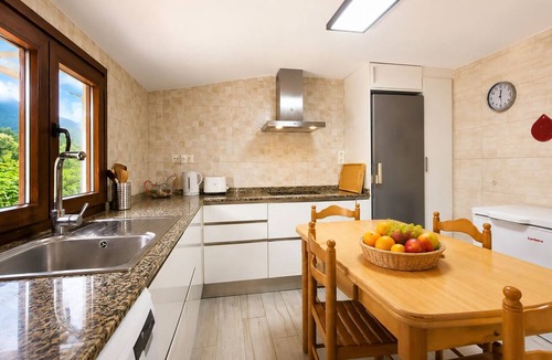 La Pesa House | La Braña in Llanes · Garden, Beach, and Hiking