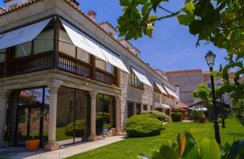 Old Town of Avila Hotel | La Casa del Presidente Small Luxury Hotels