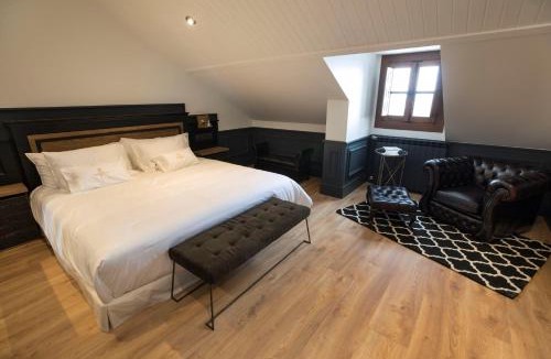 Old Town of Avila Hotel | La Casa del Presidente Small Luxury Hotels