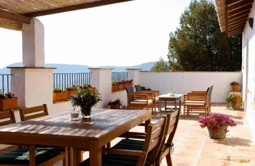 Malaga-Este Apartment | La Higuera