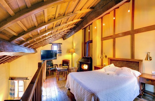 Puente Nuevo Hotel | La Montaña Mágica