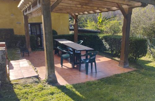 Ardisana House | LA NOZAL piscina, barbacoa, jardín