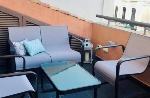 Central District Apartment | La Perla Reyes Catolicos Living: Superior Duplex Apartment with Terrace