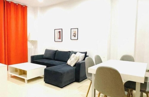 Centro - Sagrario Apartment | La Perla Reyes Catolicos Living: Standard Apartment