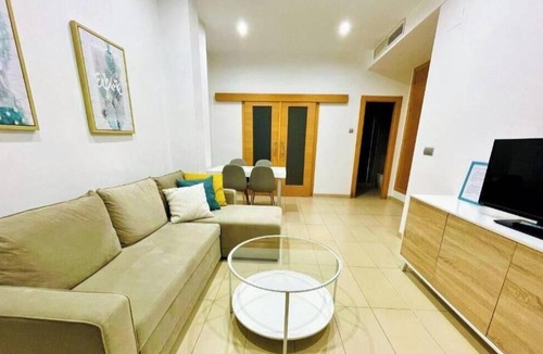 Centro - Sagrario Apartment | La Perla Reyes Catolicos Living: Standard Apartment