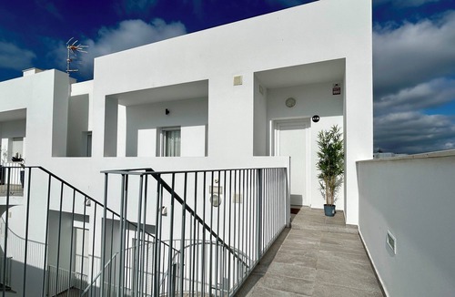 San Ambrosio Apartment | La Terraza Blanca - Modern Ático in dreamlike Vejer, private sun terrace