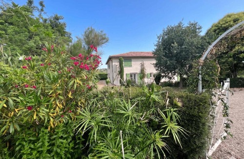 Coufouleux Villa | La Toscane Country villa pool sleeps 10