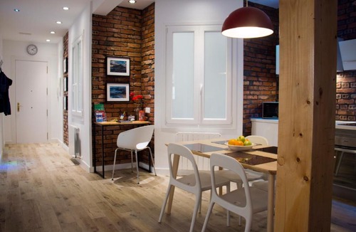 Santutxu Apartment | Landatxoenea - Bilbao - Junto METRO - Parking opcional - AR hostsBilbao