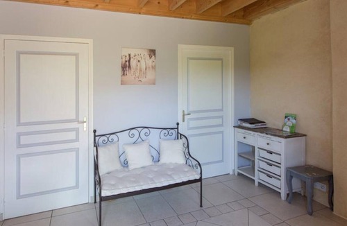 Savigny Cottage | Large house with heated pool and spa in Manche