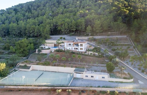 Sant Josep de sa Talaia Villa | Large Villa near Ibiza Town Sleeps 20/22