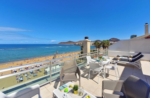 Las Palmas de Gran Canaria Apartment | Las Canteras MC by VillaGranCanaria