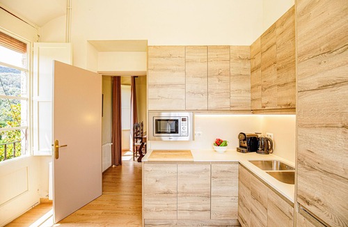 Besalu Apartment | LITTLE PALACE MIRADOR The best panoramic views