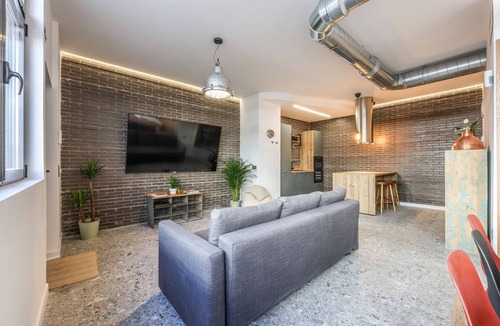 Villaverde Apartment | loft reformado de diseño de alquiler temporal