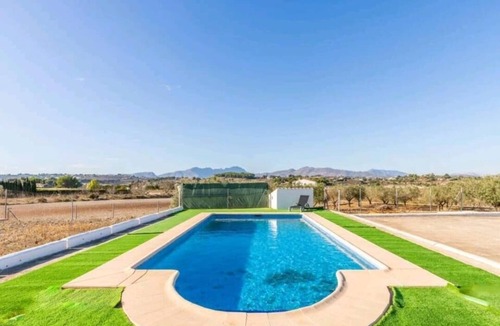 Benimarco Ski Chalet | Los Olivos House