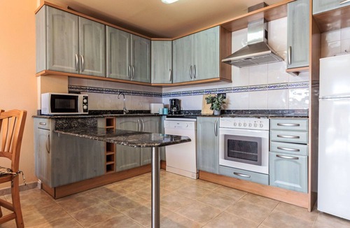Alcanar Apartment | Lovely apartment for 4 people with WIFI, pool, A/C, TV and balcony