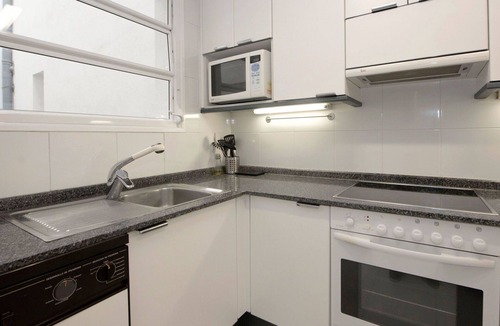 La Vila Olimpica del Poblenou Apartment | Lovely apartment for 3 guests with WIFI, A/C and TV