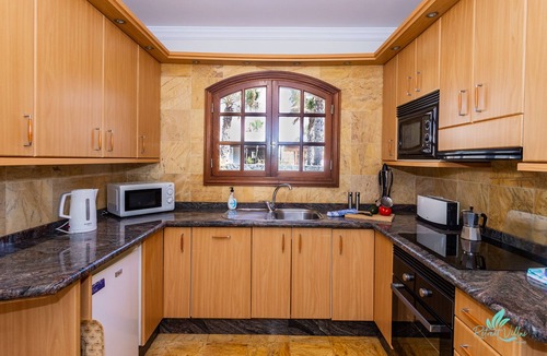 Montana Roja Villa | Lovely well appointed villa.a Golfers Paradise!