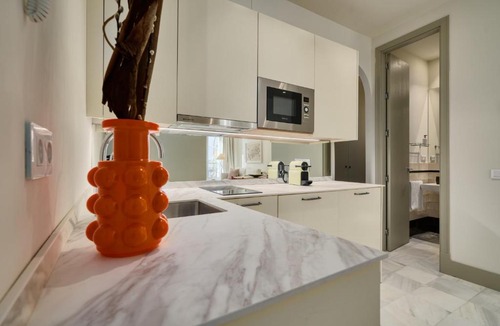 Museo Apartment | Luis de Vargas by Home at Homes