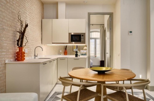 Museo Apartment | Luis de Vargas by Home at Homes