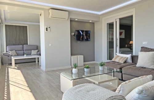 Playa de San Juan Apartment | Lujo en la playa. Parking Gratis