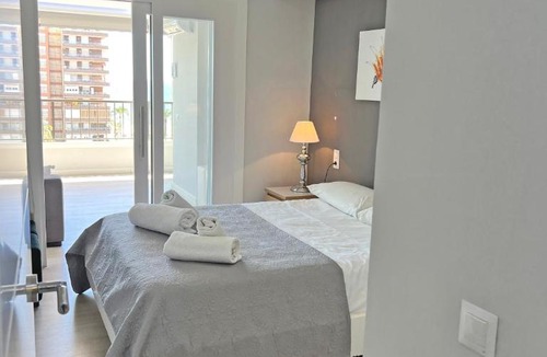 Playa de San Juan Apartment | Lujo en la playa. Parking Gratis