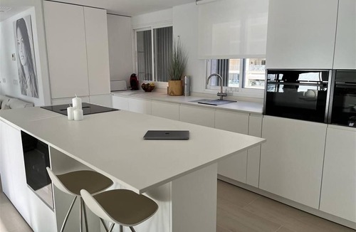 Calpe Apartment | Luxury Beachfront Apartment with Sea Views, Pool, Garden & Wi-Fi