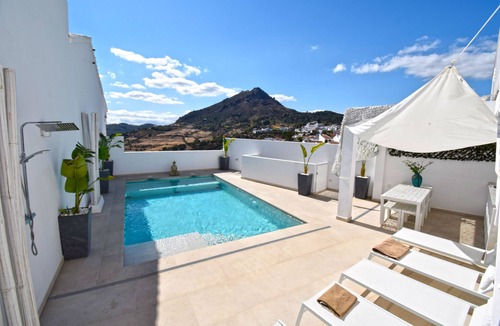 Gaucin House | Luxury Eco Villa with Heated pool in Gaucin Town