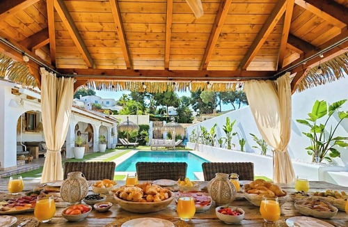 Moraira Villa | Luxury Lounge Villa Moraira close to beach & village with swimmingpool & jacuzzi