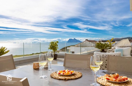 San Roque Apartment | Luxury penthouse with huge terrace and sea and golf views