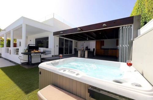 Puerto Calero Villa | Luxury Puerto Calero Villa | Casa Nublo | 3 Bedrooms & Private Pool