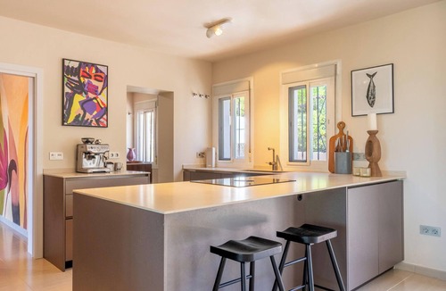 Pinos de Alhaurin Villa | Luxury Stay with Guest House - Pool - Gym & Sauna
