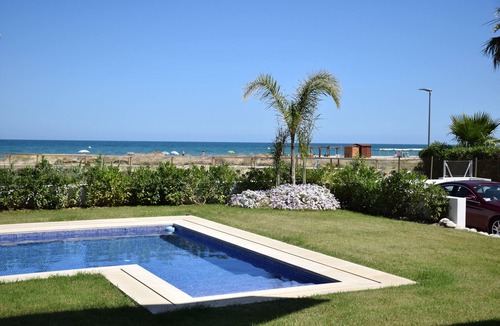 Alcossebre Villa | LUXURY VILLA IN 1ST LINE BEACH WITH SWIMMING POOL