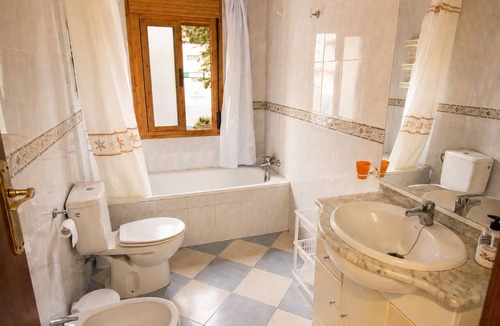 La Herradura Apartment | Magdalena 1st. Spacious apartment in the center of La Herradura bay