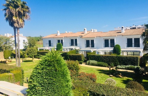 El Rompido House | MAGNIFICENT HOUSE IN EL ROMPIDO WITH POOL AND PADDLE COURT