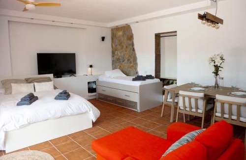 Argentona House | Makasi Home - Planta baja con piscina en Argentona