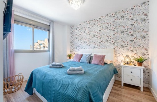 Carretera de Cadiz Apartment | Mar de Calma location Family beach pool and parking
