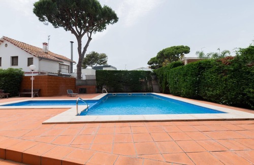 Castelldefels Apartment | Maritim beach apartment+aacc+pking+pool